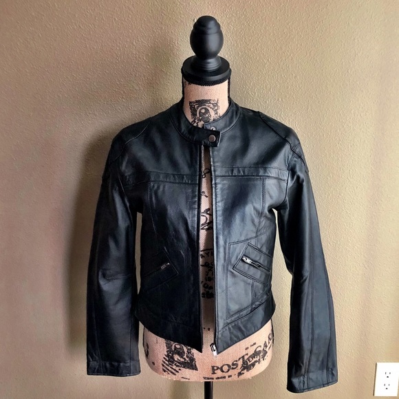 Forever 21 Jackets & Blazers - Forever 21 Leather Jacket